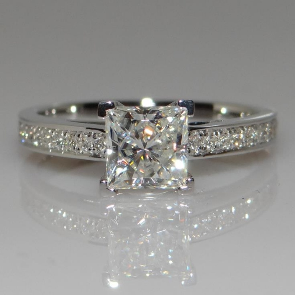 NEW 925 Sterling Silver Princess Cut Diamond Ring